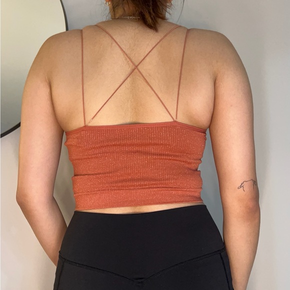 Cute Thin Strap Ribbed Crop Top - Picture 2 of 8